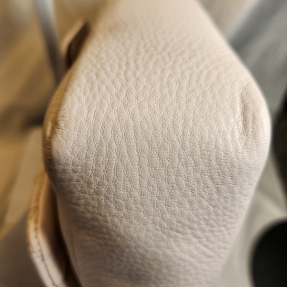 Karl Lagerfeld Paris Agyness Quilted Leather Shoulder Bag In Cream - Picture 11 of 16